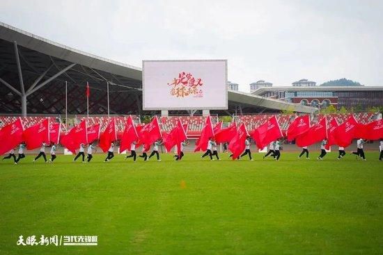 但是巴西人预估需要等待2024年才能回归赛场，他的目标是在西班牙超级杯登场，皇马方面认为维尼修斯能够为与马竞的西超杯半决赛做好准备，但是他们不会冒任何风险。